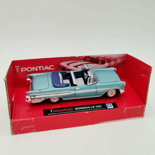 NewRay 1957 Pontiac Bonneville die-cast model car - scale 1/43