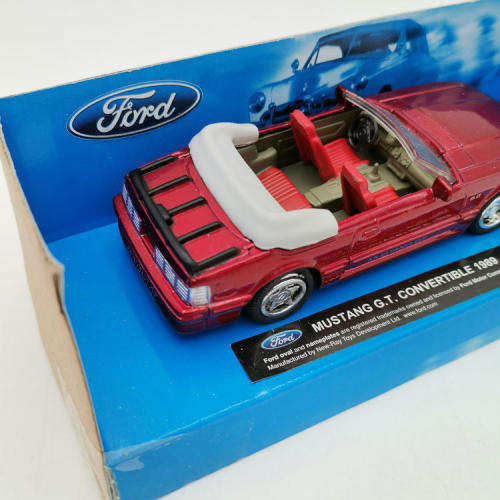 NewRay 1989 Mustang G.T Convertible die-cast model car - scale 1/43