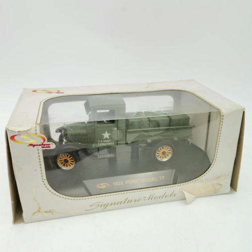 Signature models 1923 Ford Model TT US Army die-cast model car in box