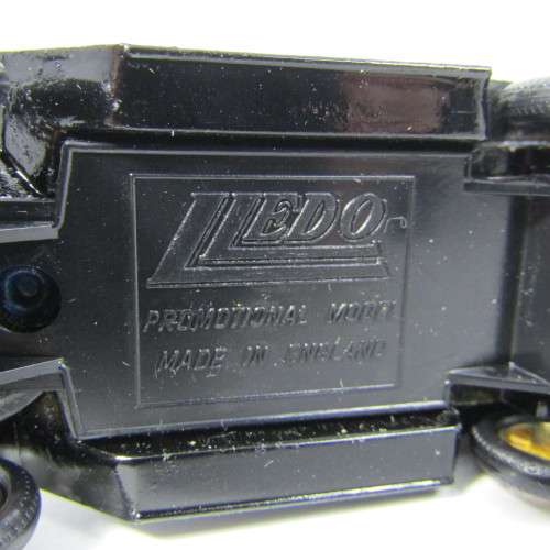 Lledo 1920 Ford Model T van - Tetley`s Tea promotional model car in box