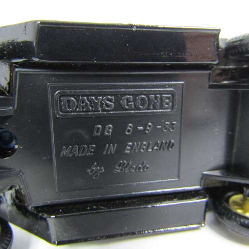 Lledo 1920 Ford Model T van - Hamsleys toy shop promotional model car in box