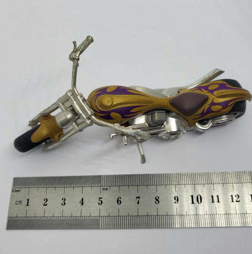 Maisto Custom chopper die-cast motorcycle model