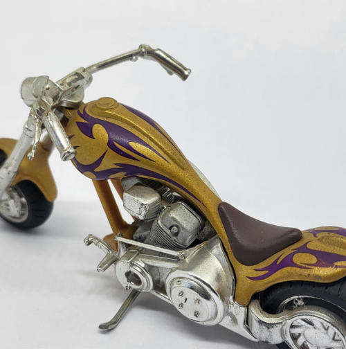 Maisto Custom chopper die-cast motorcycle model