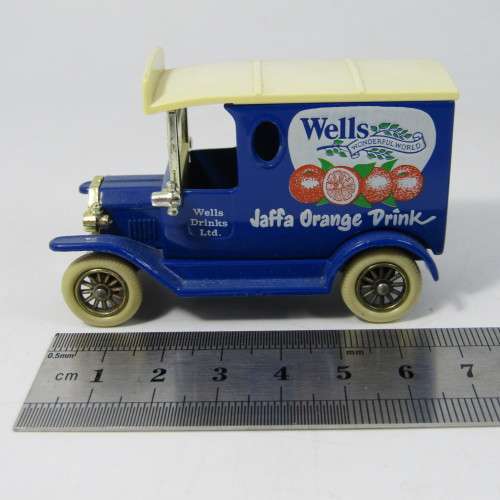 Lledo 1920 Ford Model T van - Wells drinks Ltd. promotional model car in box