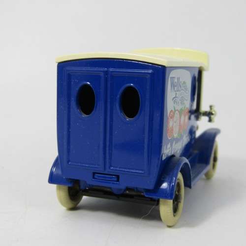 Lledo 1920 Ford Model T van - Wells drinks Ltd. promotional model car in box