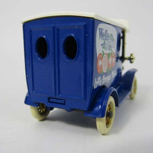 Lledo 1920 Ford Model T van - Wells drinks Ltd. promotional model car in box
