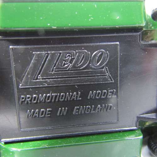 Lledo 1920 Ford Model T van - David Winter Cottages Carnival `94 promotional model car in box