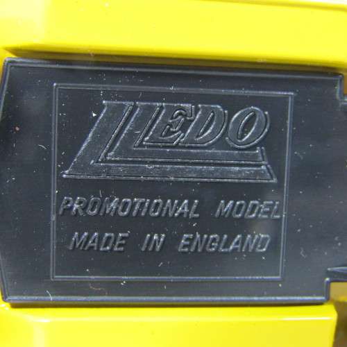 Lledo 1920 Ford Model T van - Happy Eater Family Restuarants promotional model car in box