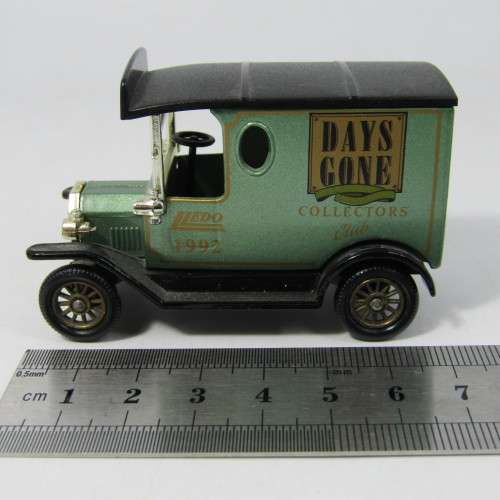 Lledo 1920 Ford Model T van - 1992 Days Gone Collectors Club model car in box