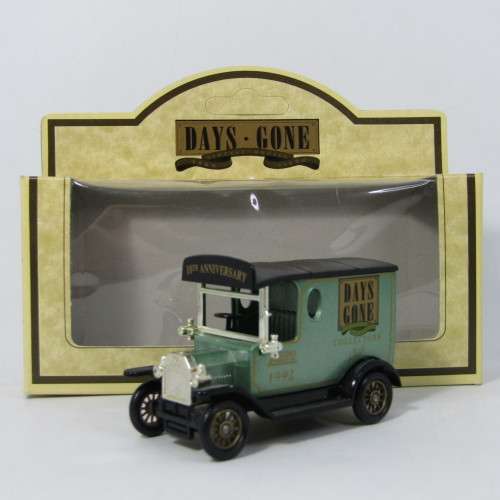 Lledo 1920 Ford Model T van - 1992 Days Gone Collectors Club model car in box