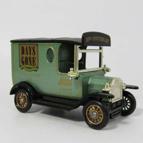 Lledo 1920 Ford Model T van - 1992 Days Gone Collectors Club model car in box