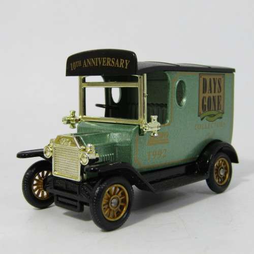 Lledo 1920 Ford Model T van - 1992 Days Gone Collectors Club model car in box