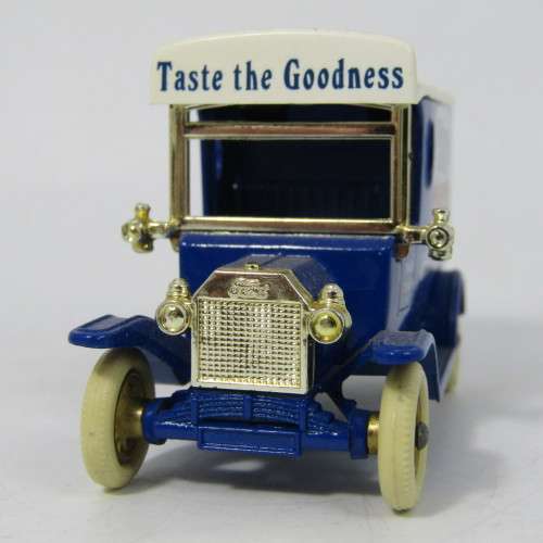 Lledo 1920 Ford Model T van - Wells Drinks Ltd. promotional model car in box