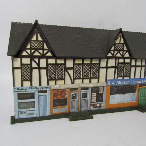 Model Railway Lima paper building with plastic base & roof