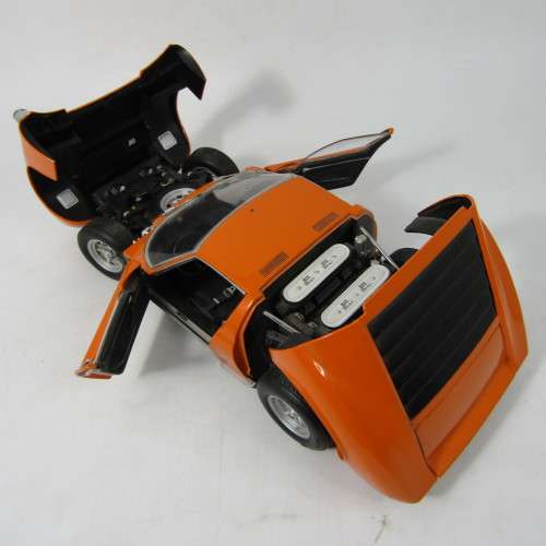 Kyoshu Lamborghini Miura P400 SV die-cast model car - scale 1/18