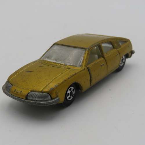 Matchbox Superfast #56 BMC 1800 Pinifarina toy car - opening doors