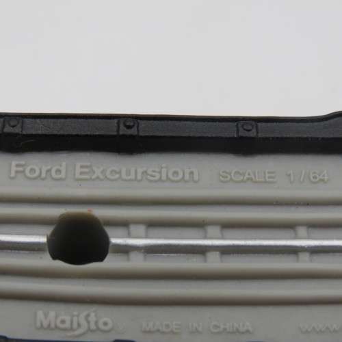 Maisto Playerz Ford Excursion limousine toy car - scale 1/64