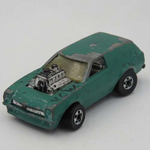Poison Pinto die - cast toy car - made in France
