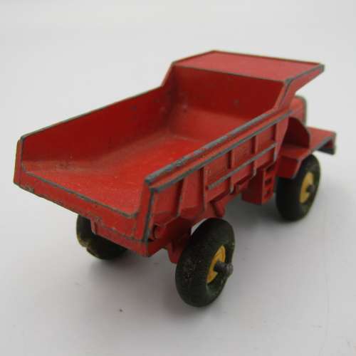 Matchbox No. 28 Mack dump truck