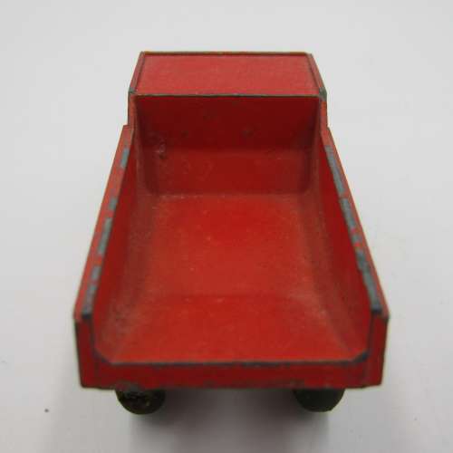 Matchbox No. 28 Mack dump truck