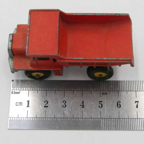Matchbox No. 28 Mack dump truck