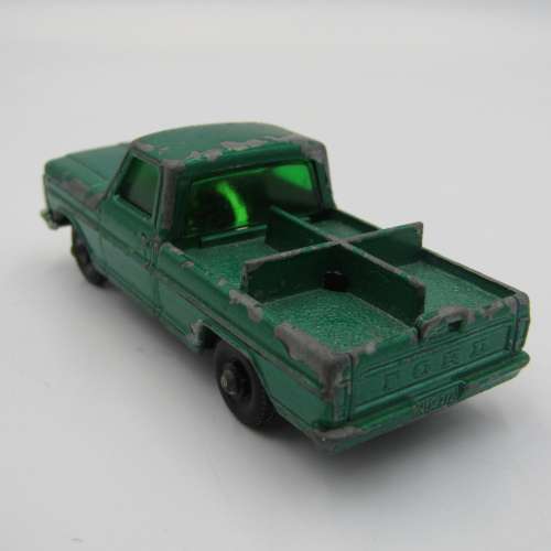 Lesney Matchbox Series No. 50 Kennel truck die-cast toy car