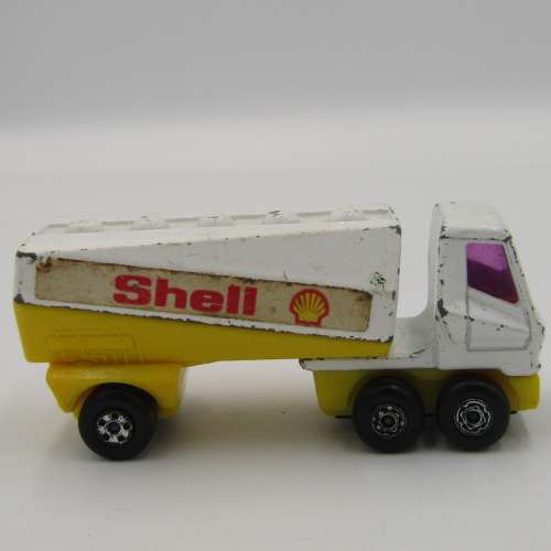 Matchbox superfast #63 Freeway Gas tanker Shell die-cast toy truck