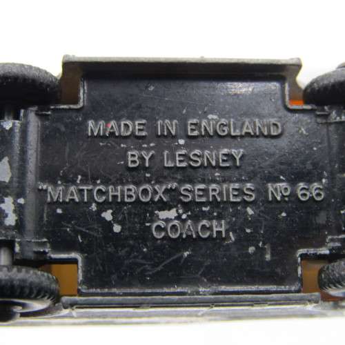 Lesney Matchbox No. 66 Greyhound couch die-cast bus