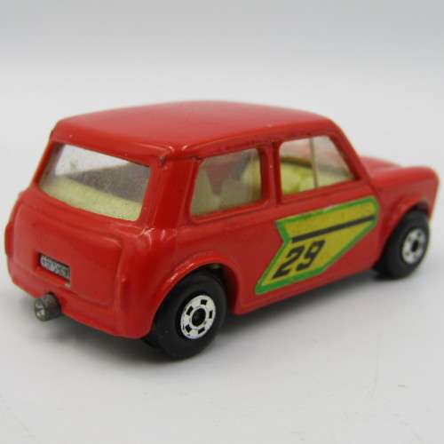 Matchbox Superfast #29 Racing Mini die-cast toy car