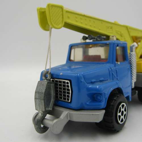 Majorette Crane truck die-cast toy car - scale 1/60