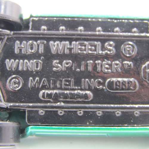 Hot Wheels Ultra Hots BMW M1 Wind Splitter die-cast toy car