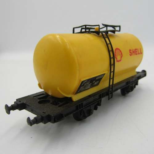 Vintage Lima Shell tanker railway wagon - HO scale