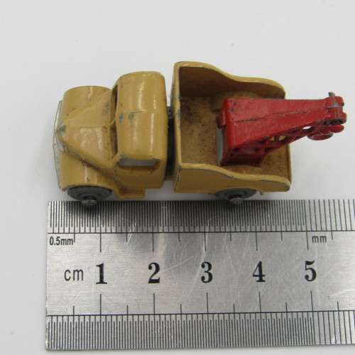 Lesney Matchbox # 13 Bedford wreck truck die-cast toy car
