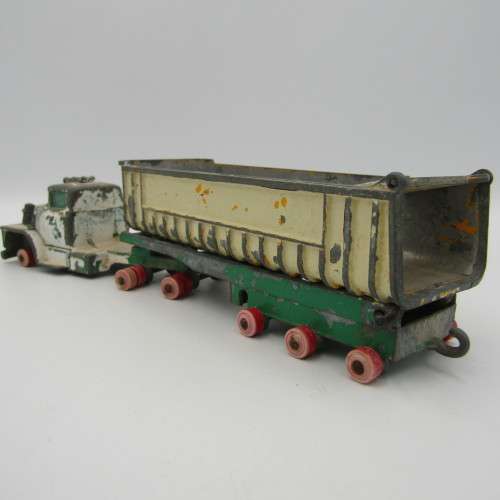 Matchbox Ring size K-16 Dodge Tractor with trailer - no tyres - includes extra broken trailer