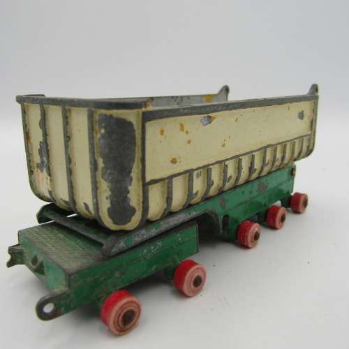 Matchbox Ring size K-16 Dodge Tractor with trailer - no tyres - includes extra broken trailer
