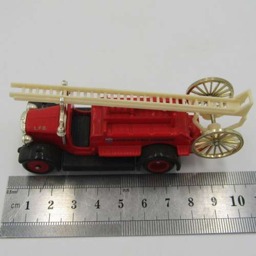 Lledo Days Gone London Fire Brigade fire engine die-cast model car