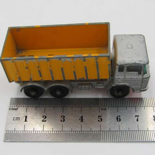 Matchbox No. 47 Tipper container truck