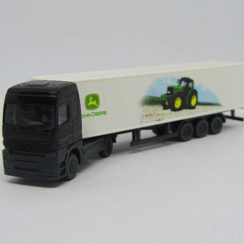 Wiking Mercedes-Benz Actros truck with John Deere trailer - scale 1/160