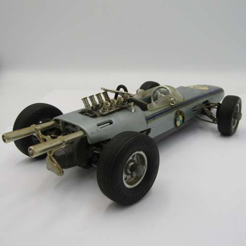 Schuco 1072 BMW Formel 2 mechanical toy car with key - working