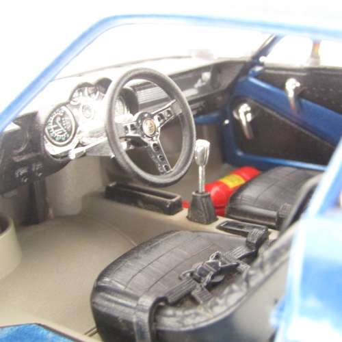 Bburago Alpine Renault A110 die-cast racing model car - scale 1/16 - head light lens missing