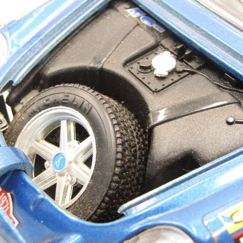 Bburago Alpine Renault A110 die-cast racing model car - scale 1/16 - head light lens missing