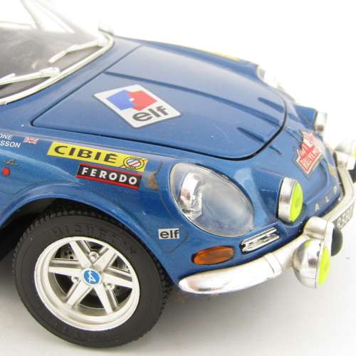 Bburago Alpine Renault A110 die-cast racing model car - scale 1/16 - head light lens missing