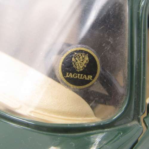 Bburago 1961 Jaguar E-Type die-cast model car - scale 1/18