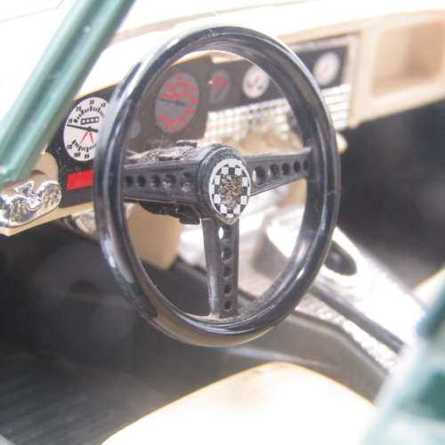 Bburago 1961 Jaguar E-Type die-cast model car - scale 1/18