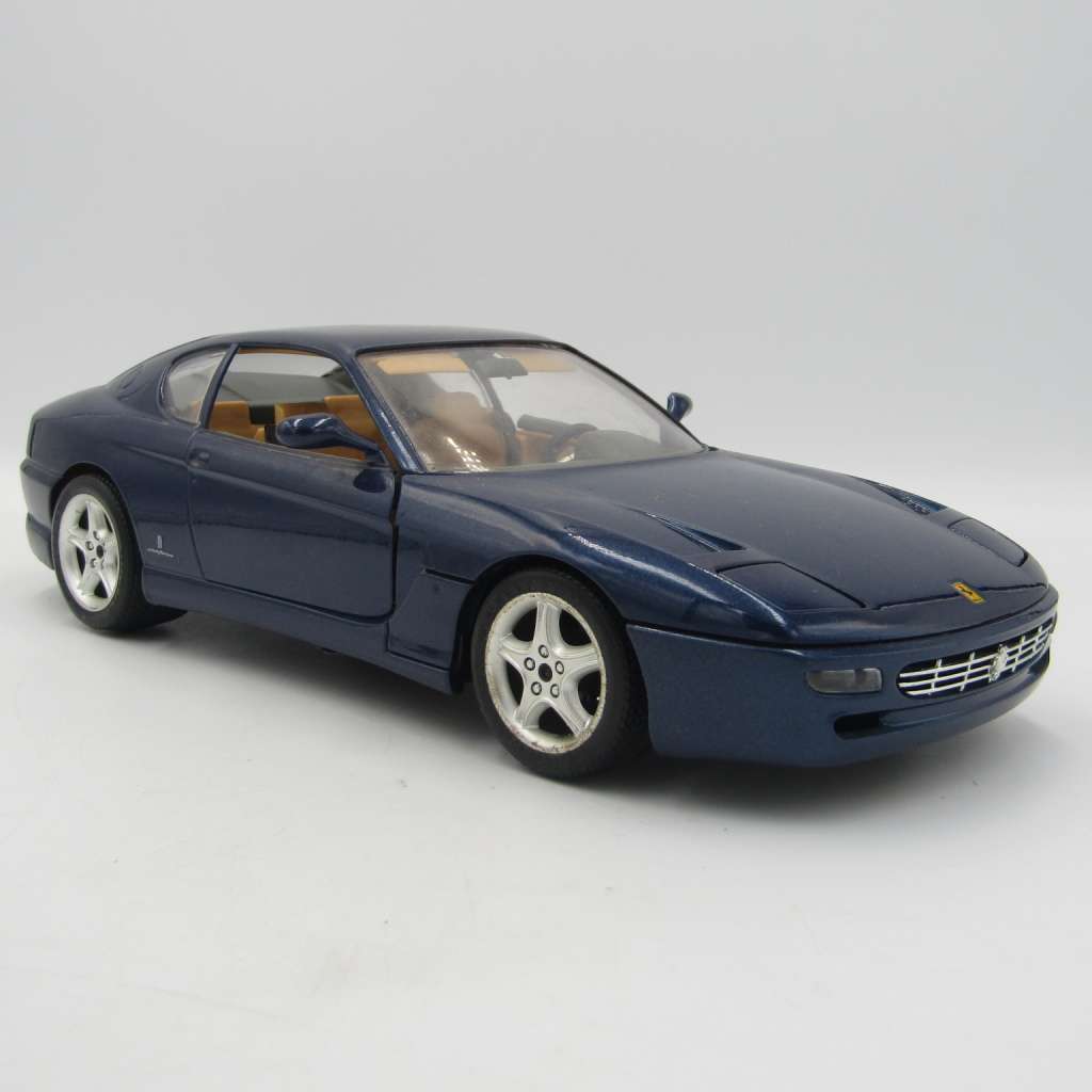 Bburago 1992 Ferrari 456 GT die-cast model car - scale 1/18