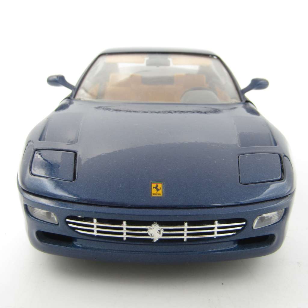 Bburago 1992 Ferrari 456 GT die-cast model car - scale 1/18
