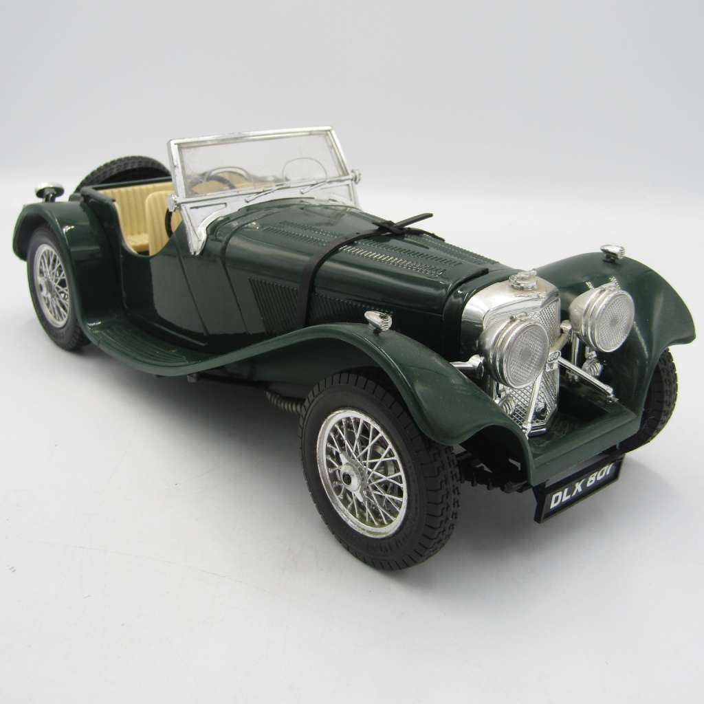 Bburago 1937 Jaguar SS 100 die-cast model car - scale 1/18
