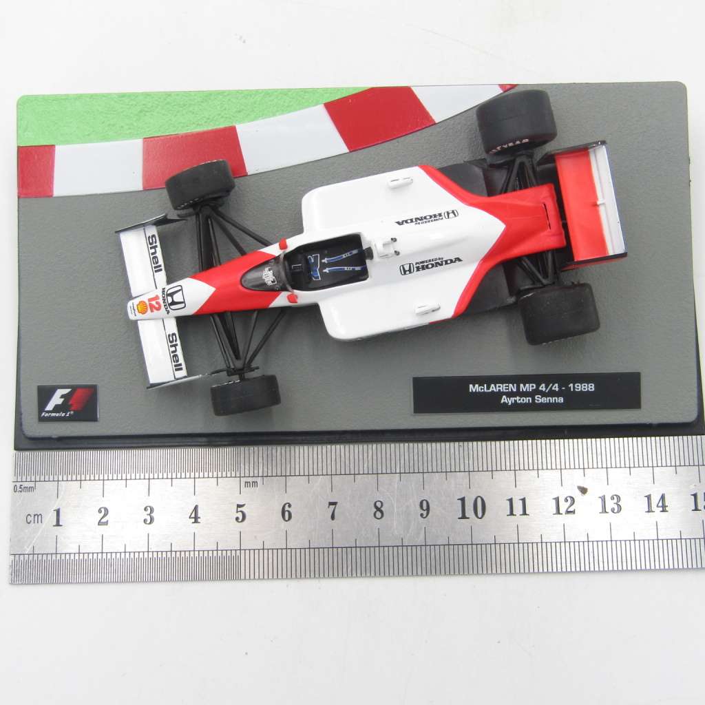 Formula 1 McLaren MP 4/4 - 1988 die-cast racing model car - #12 Ayrton Senna - scale 1/43