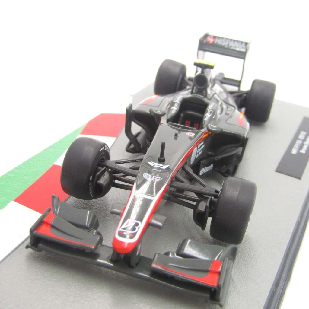 Formula 1 HRT F110 - 2010 die-cast racing model car - #12 Bruno Senna - scale 1/43