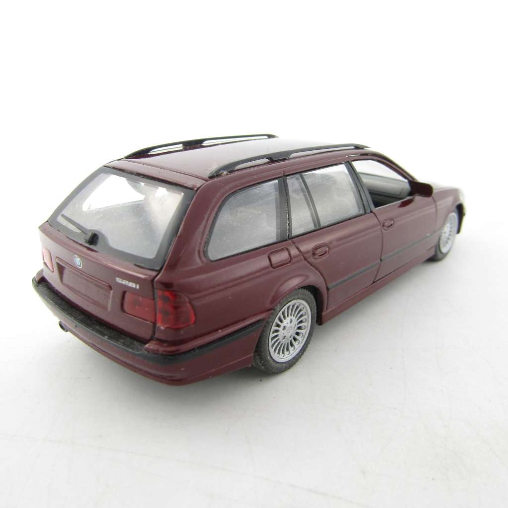 Schuco BMW 528i touring die-cast model car - scale 1/43